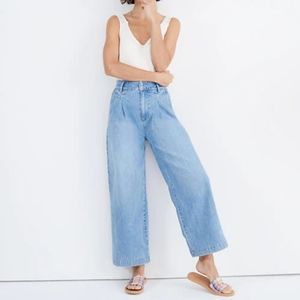 Madewell Pleated Wide Leg Jean Size 6